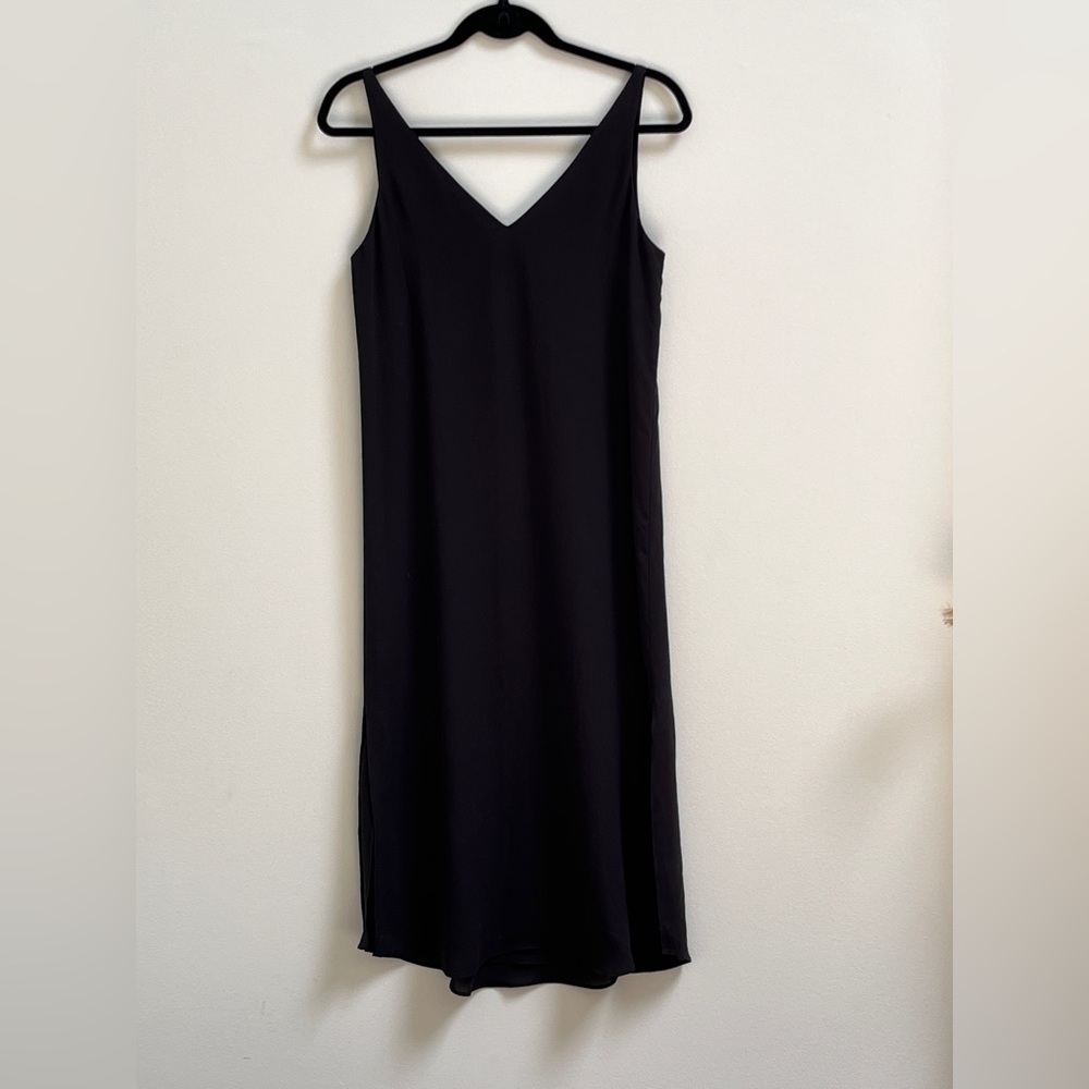 Black Babaton Sleeveless midi dress from Aritzia with double v-neck size XXS